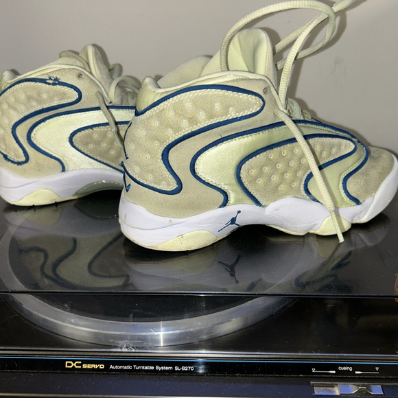 Size 7 - Air Jordan OG Lime Ice W - Picture 3 of 6